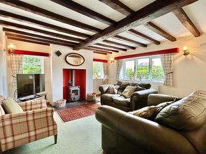 Lounge- click for photo gallery